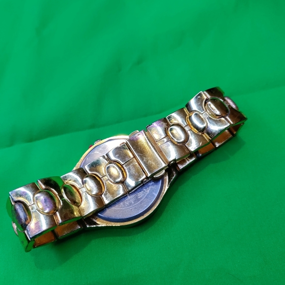 A Gold Men's Charles Raymond Watch - Picture 2 of 4